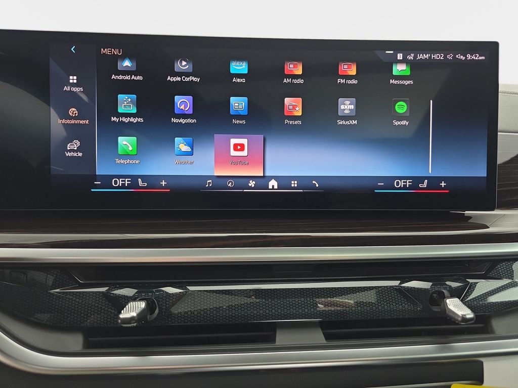 New 2026 Alpine White BMW xDrive40i image 21