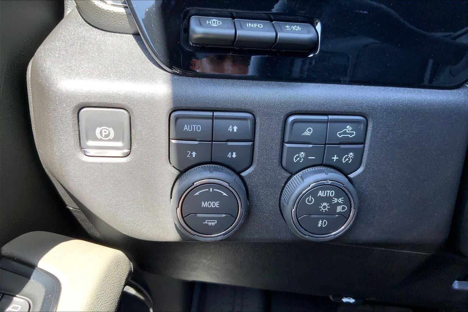 2026 Chevrolet Silverado 2500HD ZR2 - Photo 35