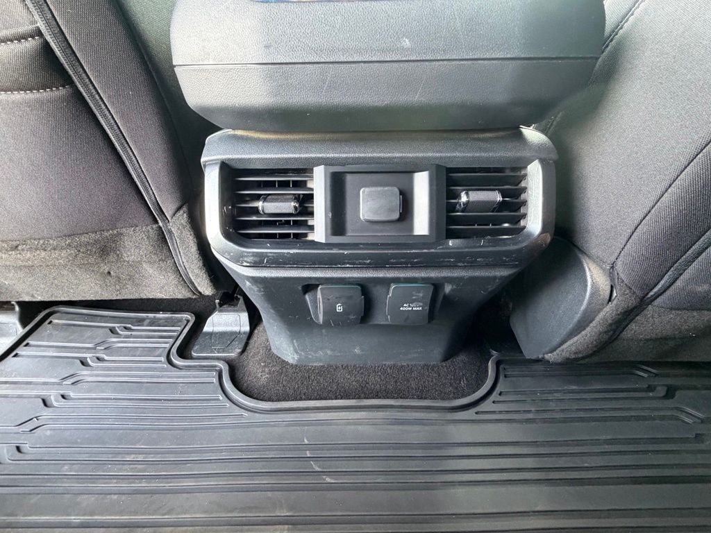 Used 2022 White Ford XLT image 30