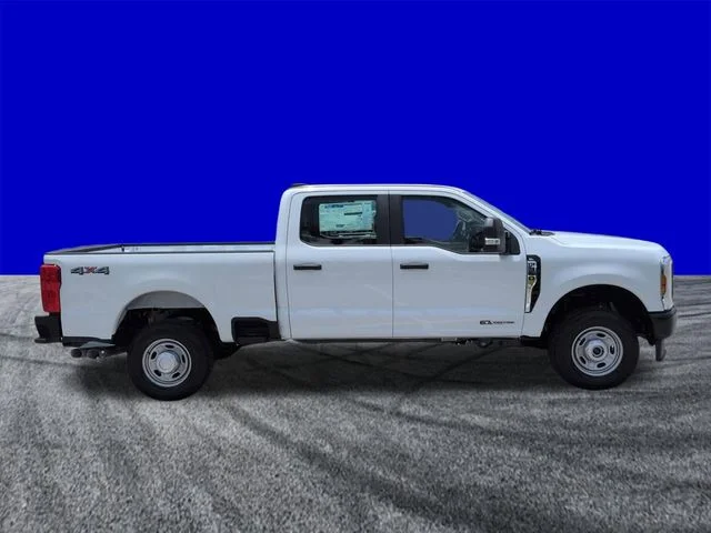New 2026 Oxford White Ford F-350® XL image 3