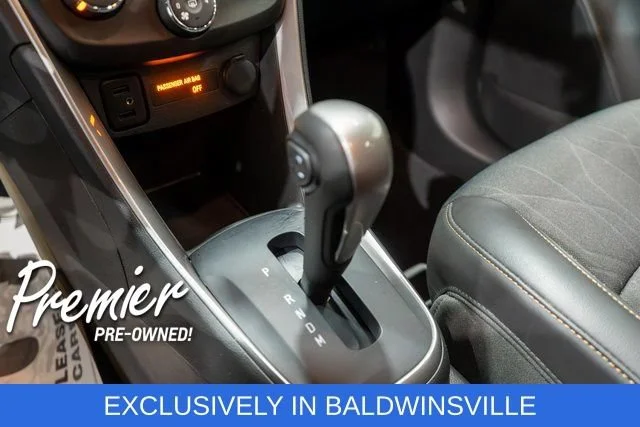 Used 2022 SILVER ICE METALLIC Chevrolet LT image 26