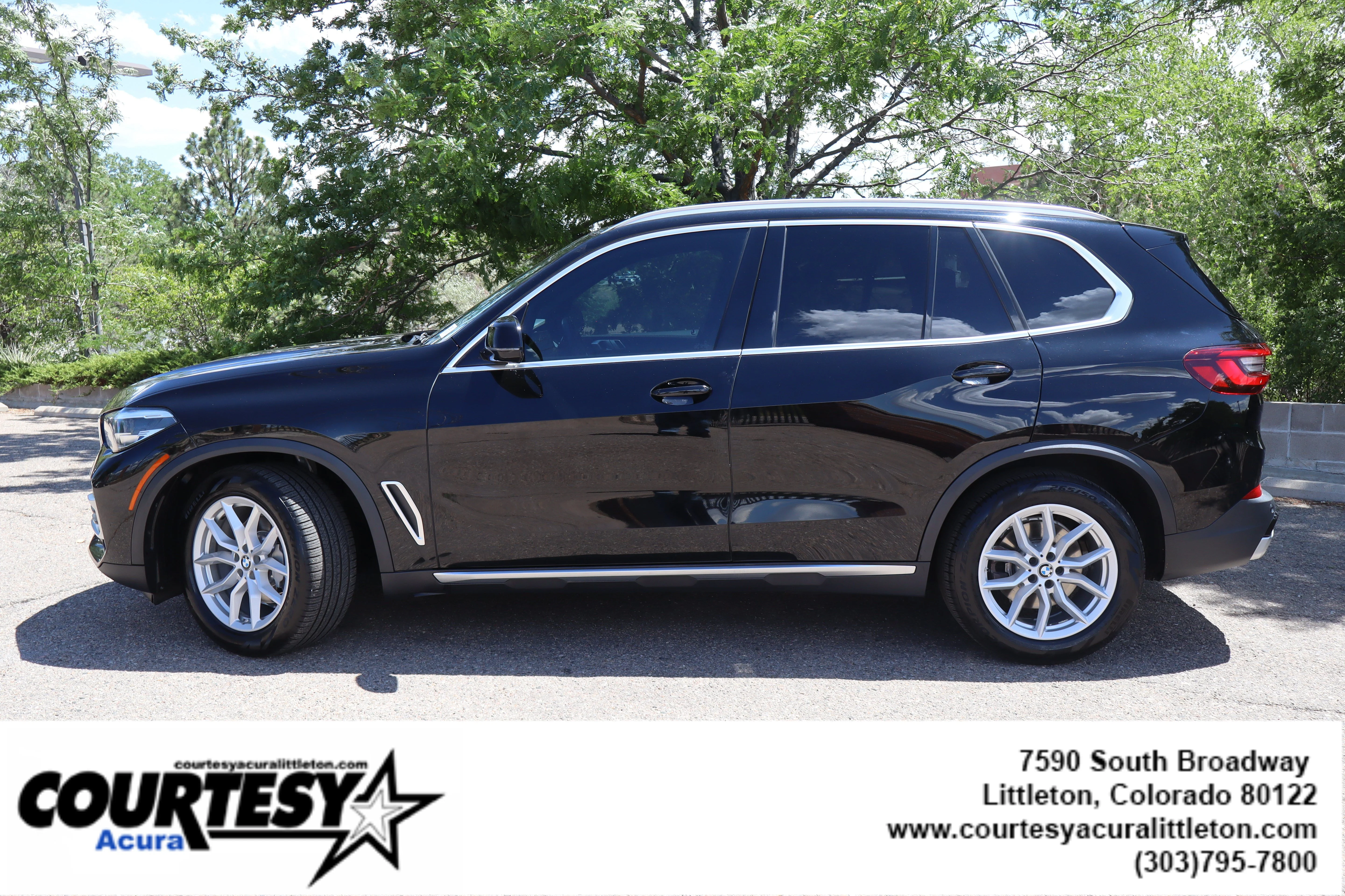 Used 2020 Jet Black BMW xDrive40i image 3