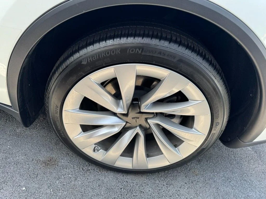 Used 2026 White Tesla Long Range image 4
