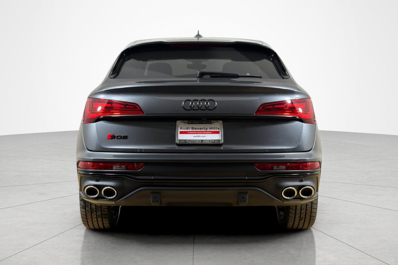 Used 2023 Daytona Gray Pearl Effect Audi Premium Plus 3.0 TFSI quattro image 4