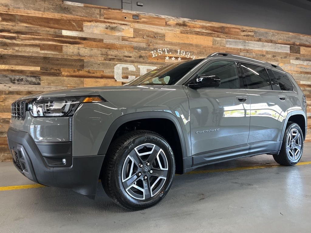 New 2026 Sting-Gray Clearcoat Jeep Laredo image 17