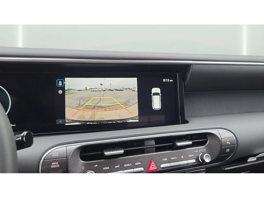 New 2026 Creamy White Pearl Hyundai SEL 7P image 17