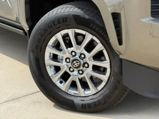 Certified Used 2026 BRONZE OXIDE Toyota Limited image 6