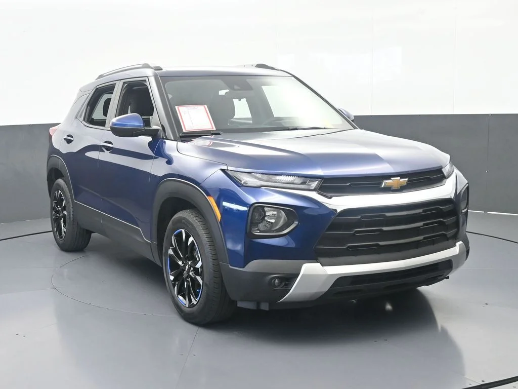 Used 2023 Blue Glow Metallic Chevrolet LT image 9