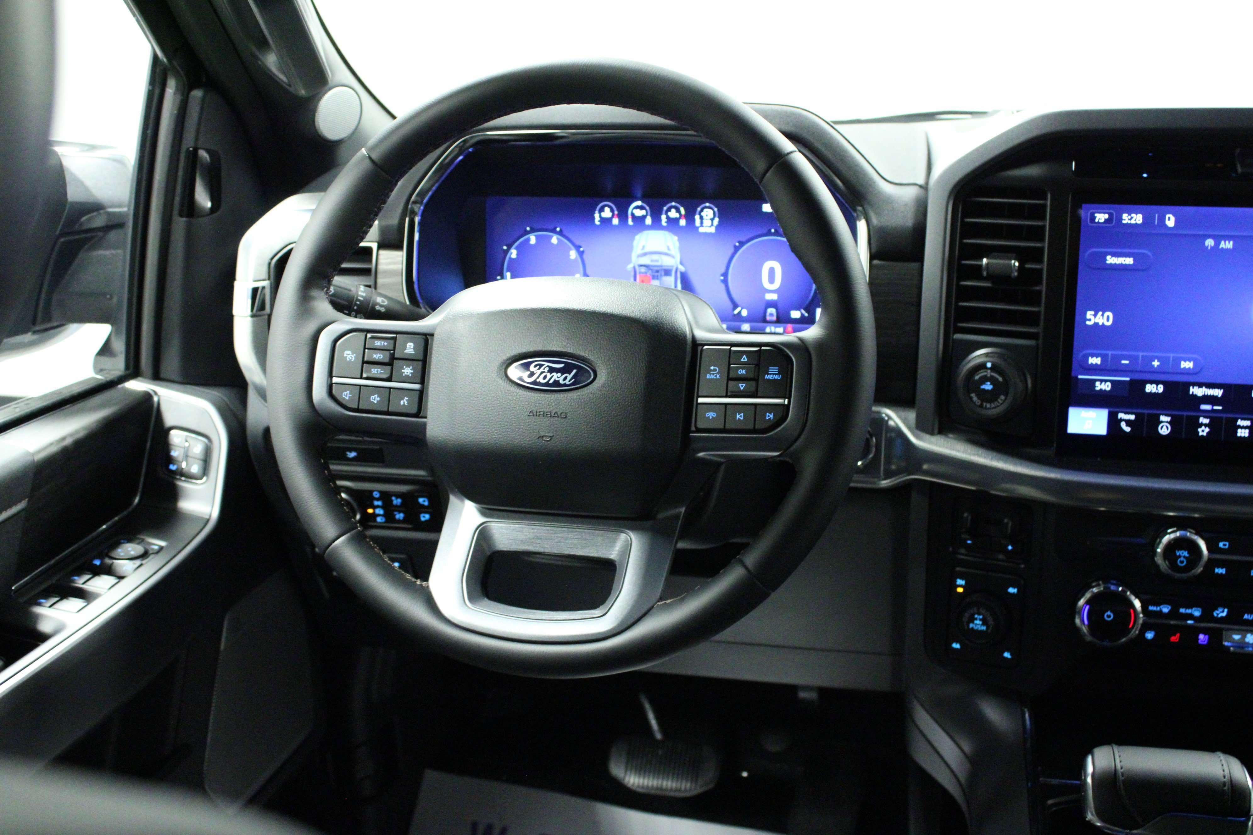 New 2026 Carbonized Gray Metallic Ford LARIAT image 18