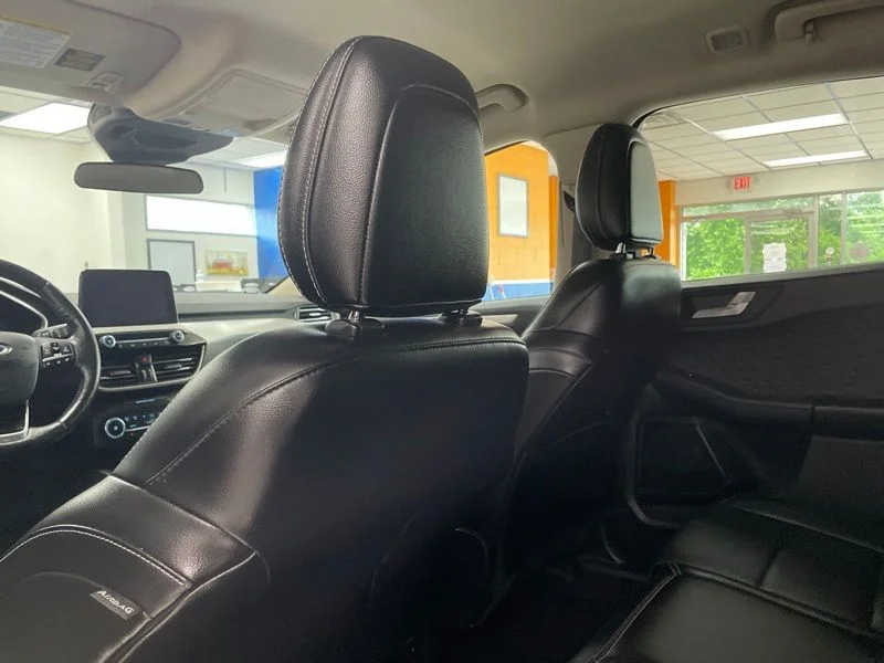 Used 2020 Black Ford SEL image 17