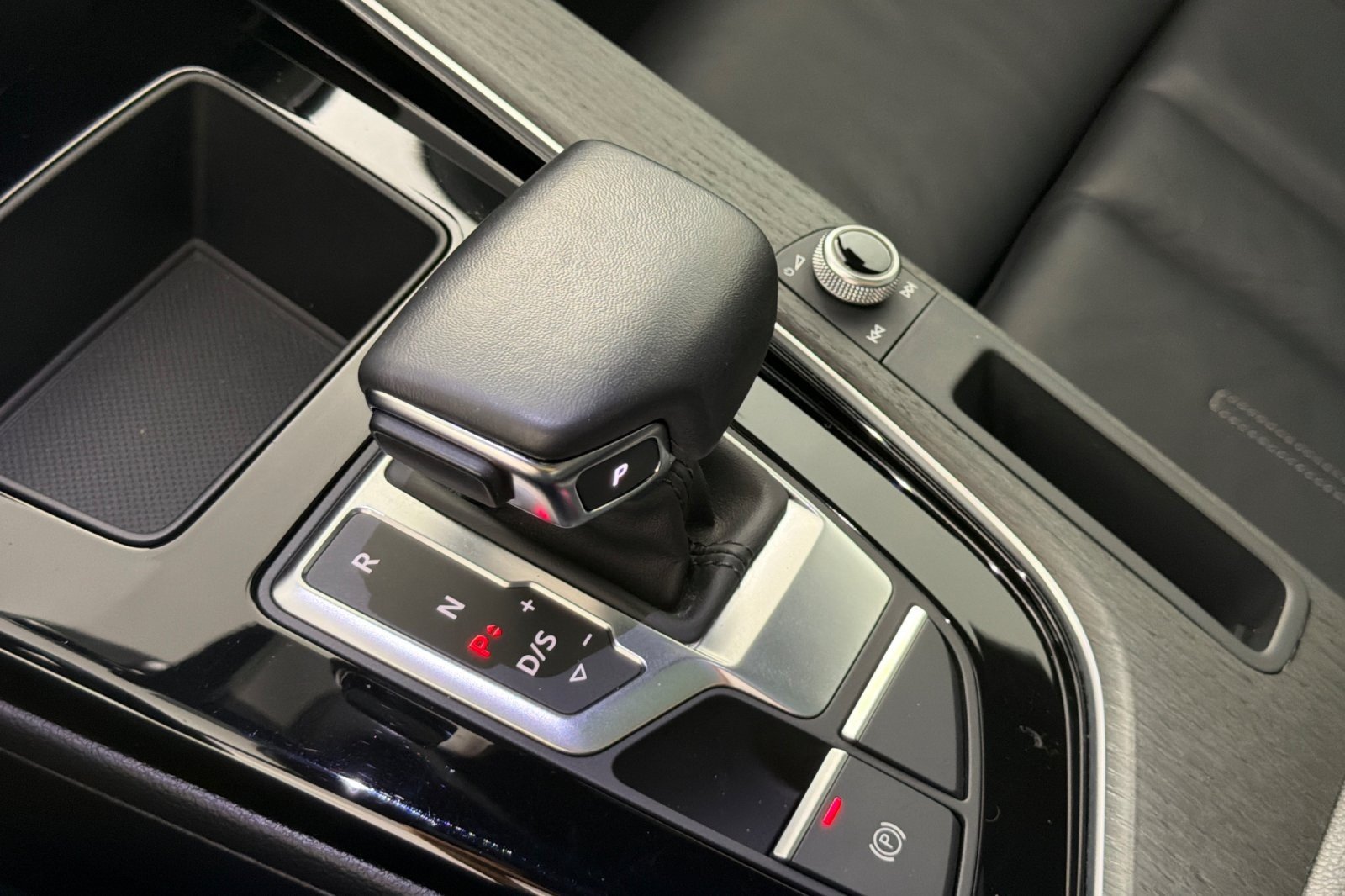 Used 2023 Mythos Black Metallic Audi S line Premium 45 TFSI quattro image 20