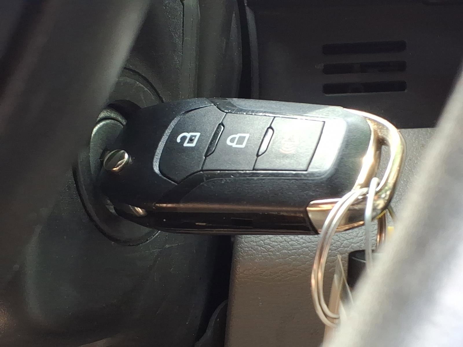 Used 2019 Oxford White Ford XL image 15