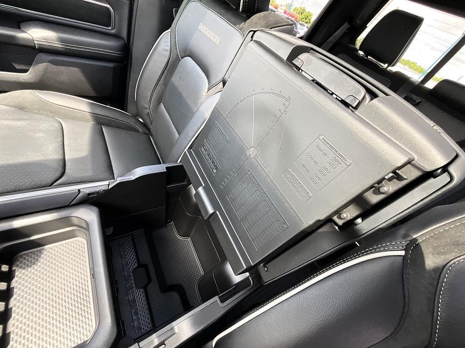 New 2026 Bright White Clear-Coat Exterior Paint RAM Laramie image 27