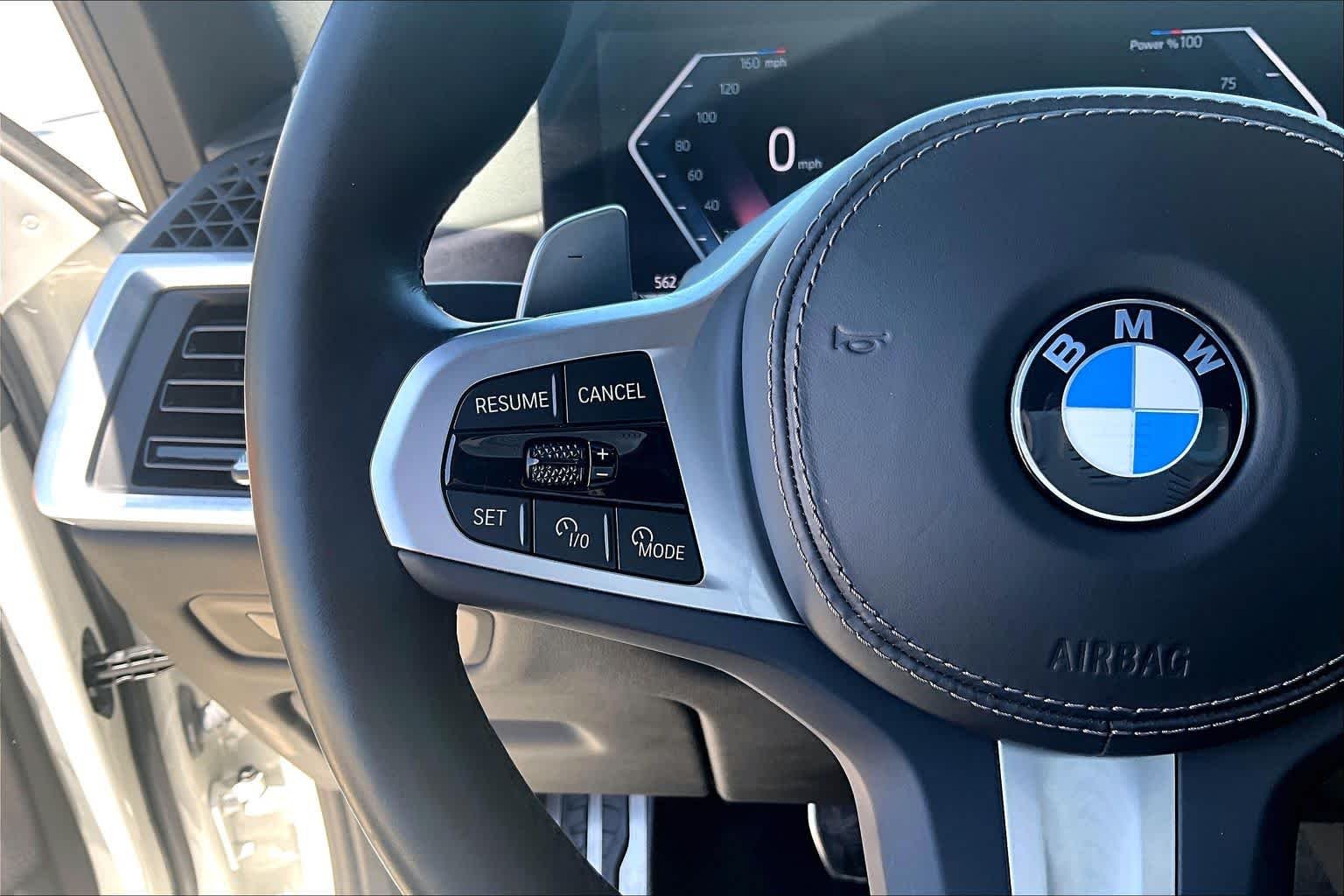 Used 2024 Mineral White Metallic BMW xDrive40i image 20