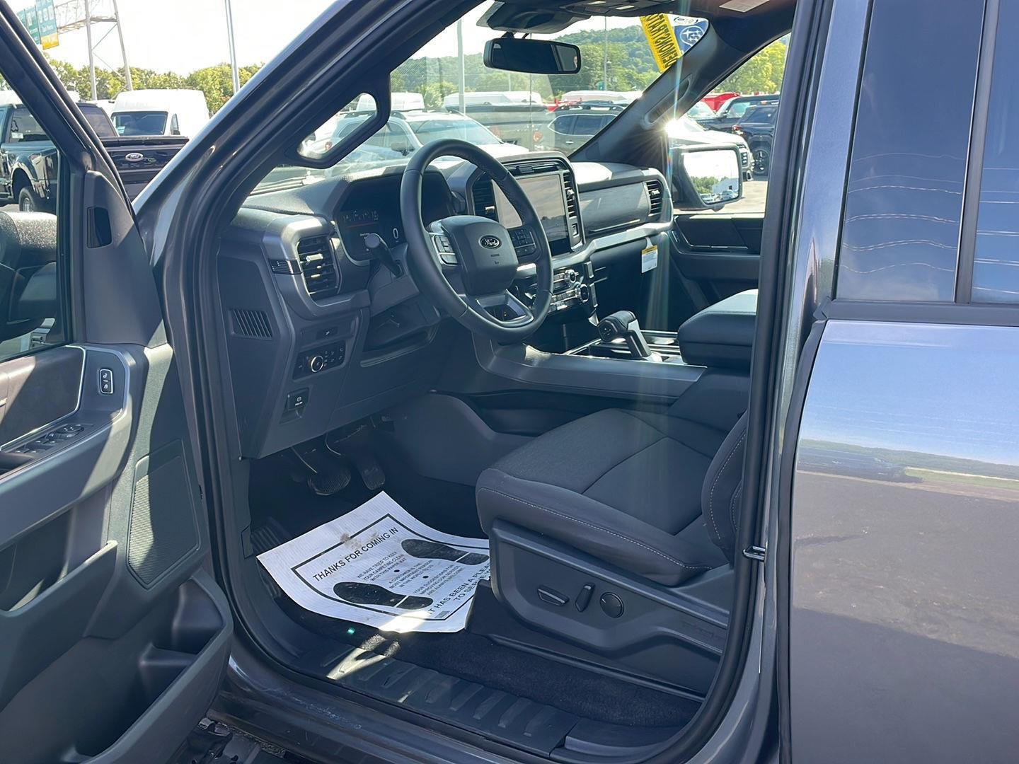 New 2026 Carbonized Gray Metallic Ford XLT image 12