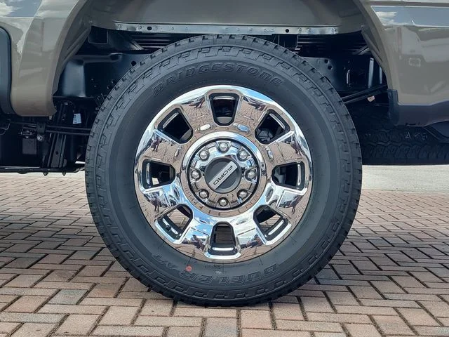 New 2026 Gray Ford Lariat image 8