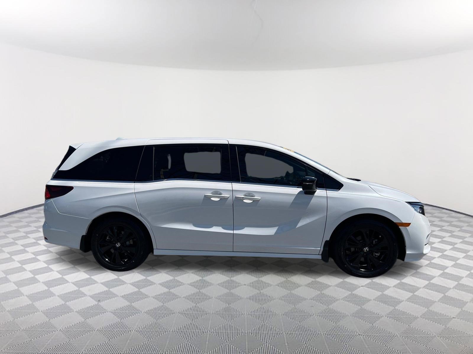 Used 2024 Platinum White Pearl Honda Sport image 5