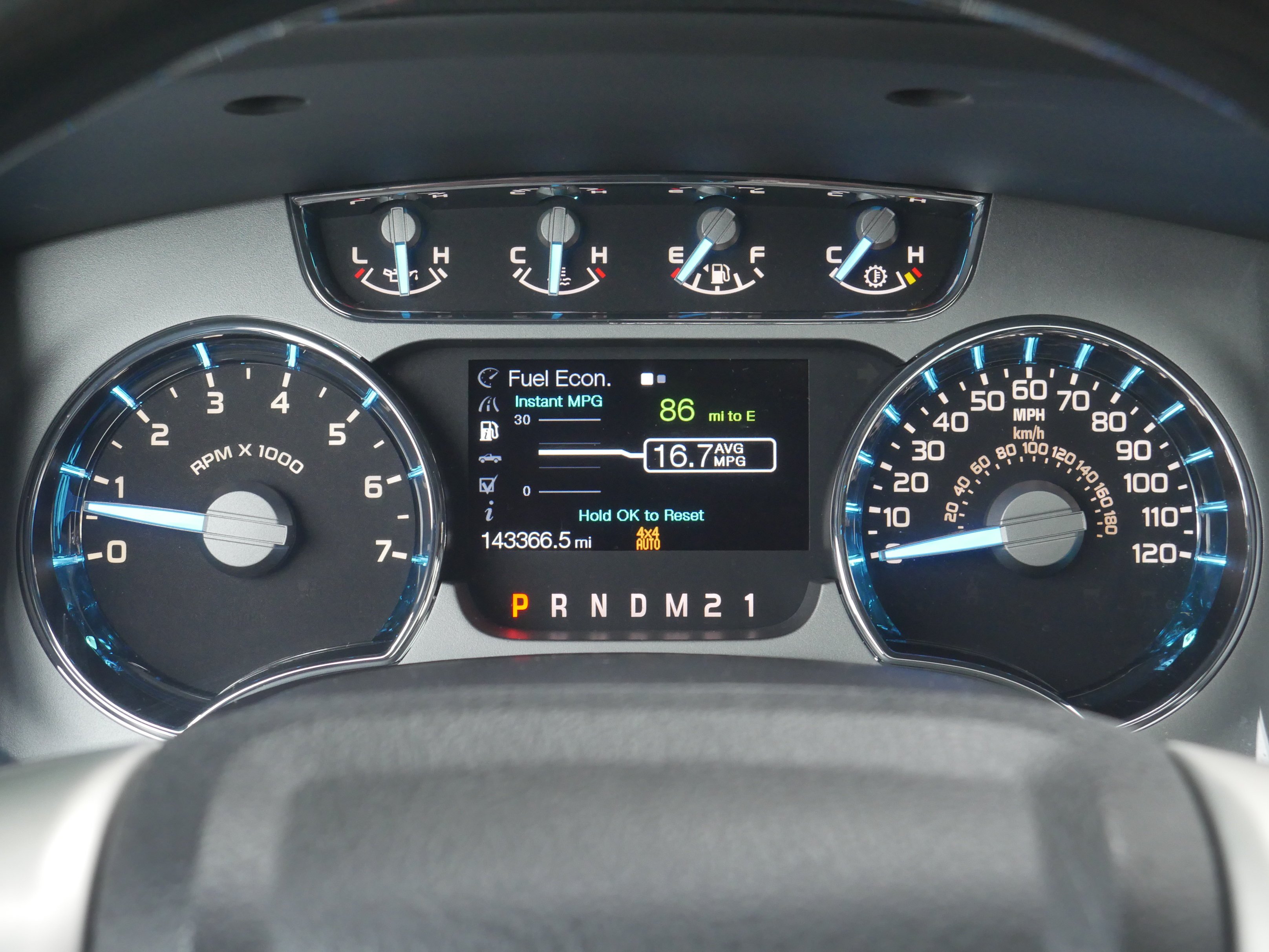 Used 2012 Tuxedo Black Metallic Ford Platinum image 13