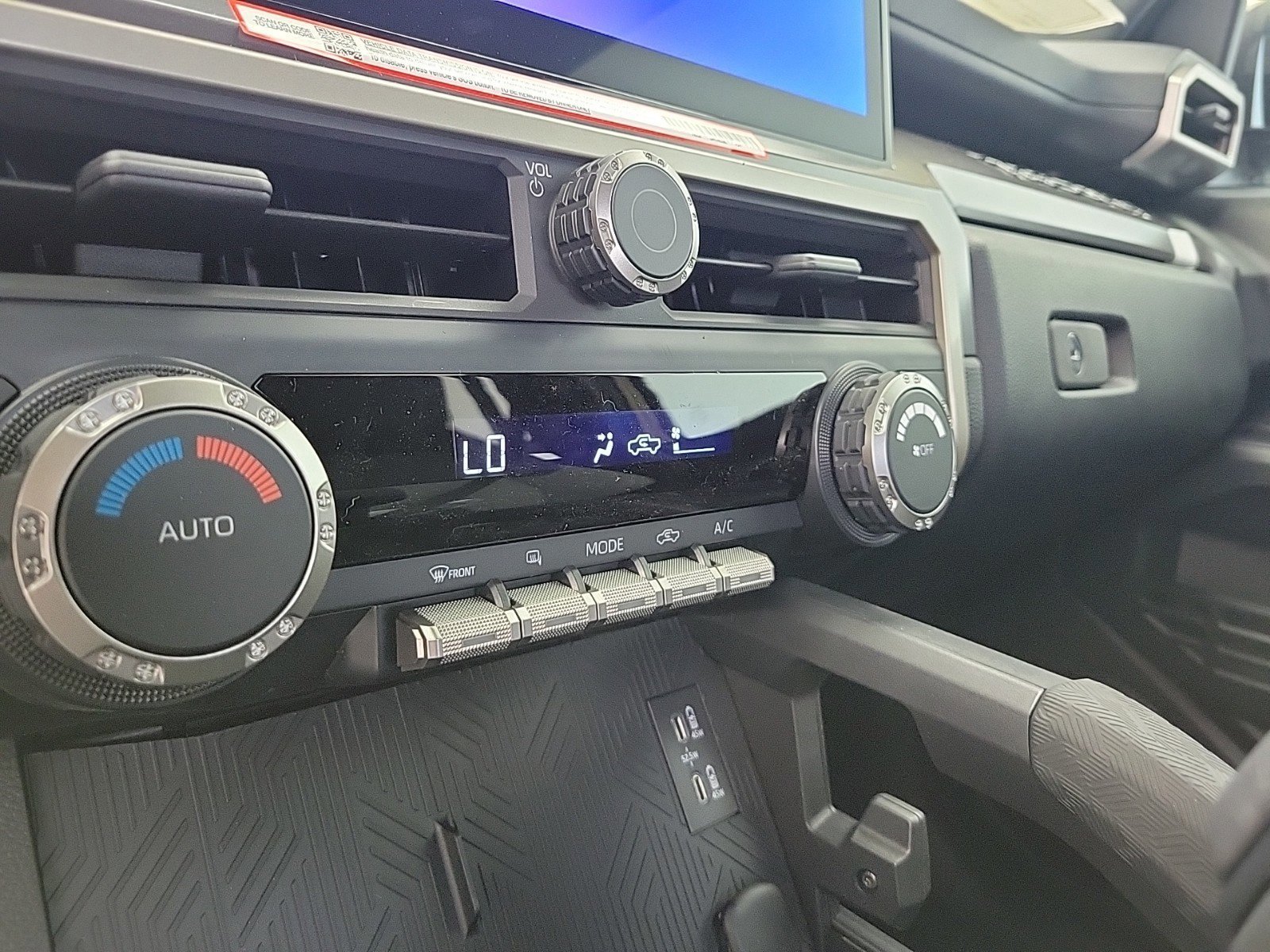 2025 Toyota Tacoma TRD Off Road - Photo 30