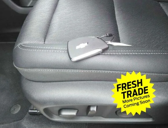 Used 2026 Summit White Chevrolet LT image 7