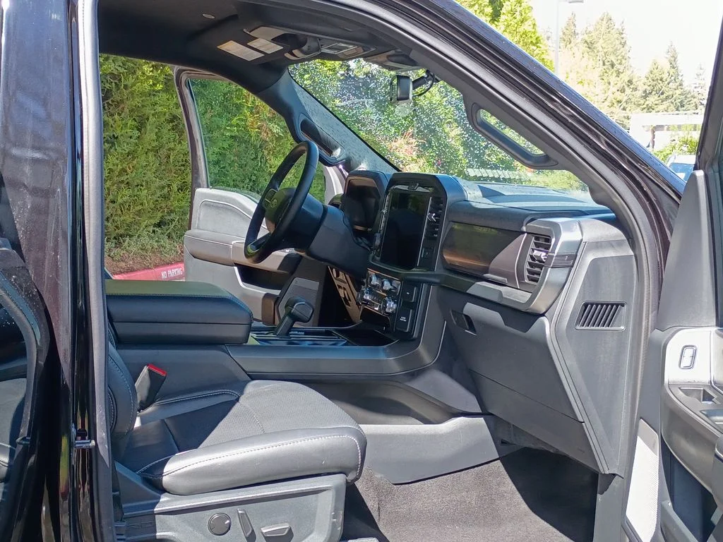 Used 2025 Black Ford Lariat image 21