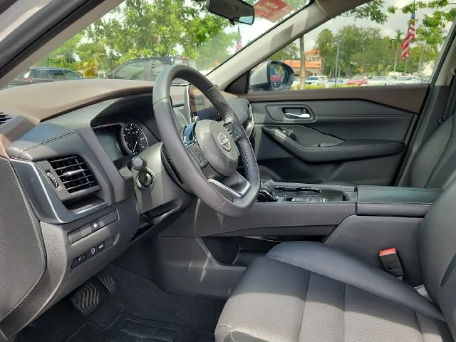Certified Used 2023 Silver Nissan SV image 17