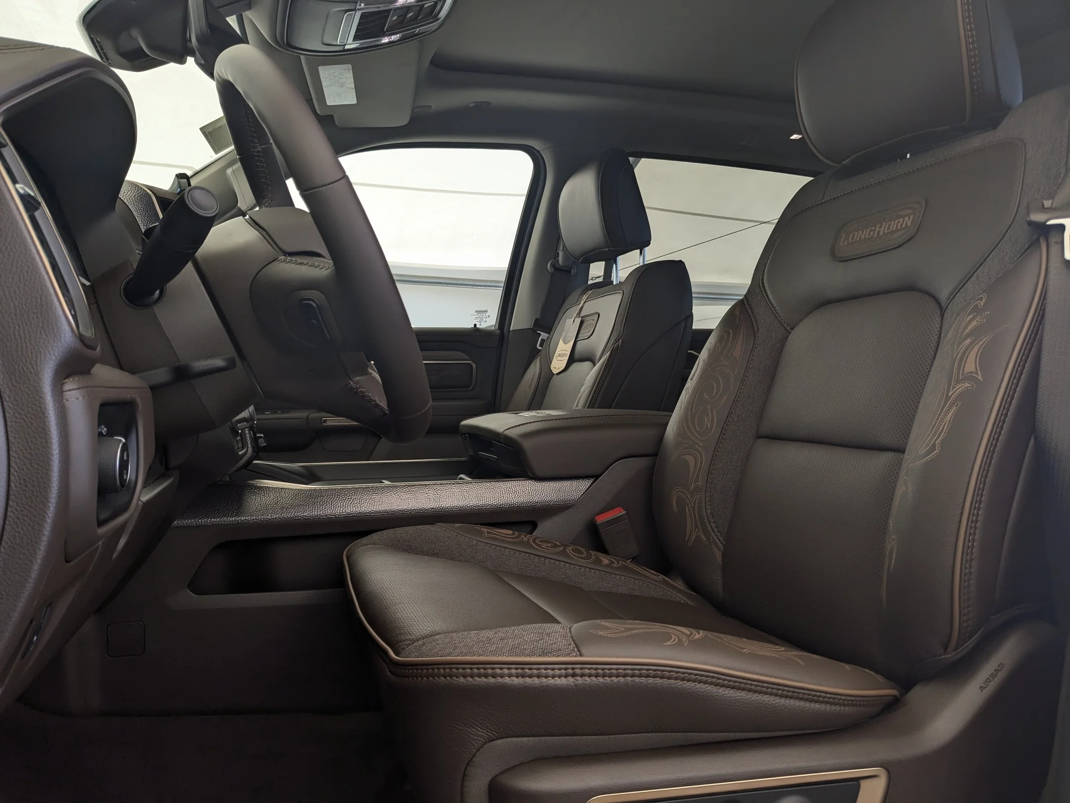 New 2026 White RAM Limited Longhorn - - Longhorn Leather - Body-Colour Bumper Grp - Heated Seats & More! image 14