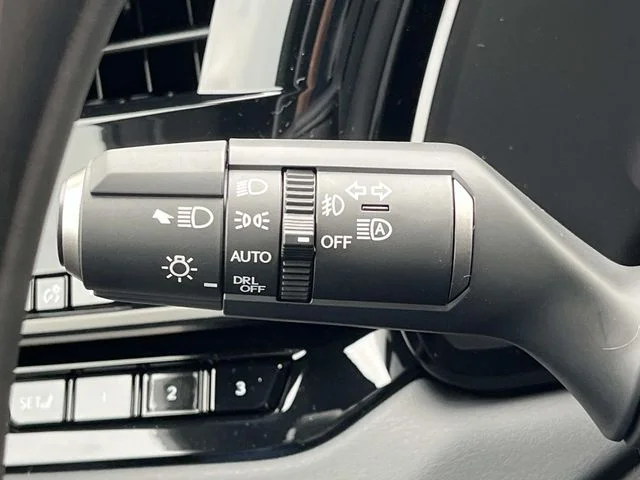 New 2026 Eminent White Pearl Lexus PREMIUM PLUS image 36