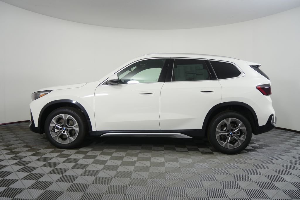 Used 2026 Alpine White BMW xDrive28i image 6