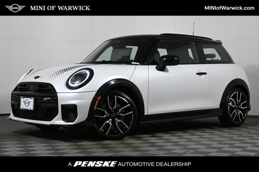 2026 MINI Hardtop Cooper S's photo