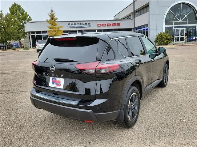 Used 2026 Black Nissan  image 4