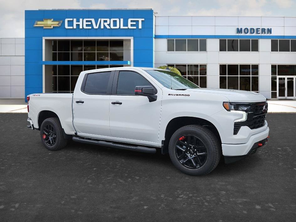 New 2026 Summit White Chevrolet RST image 6