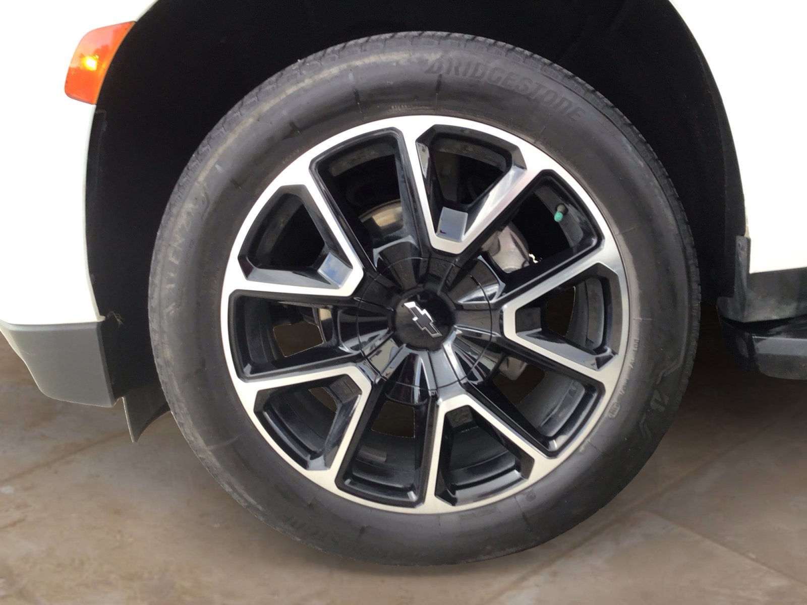 Used 2024 Summit White Chevrolet RST image 30