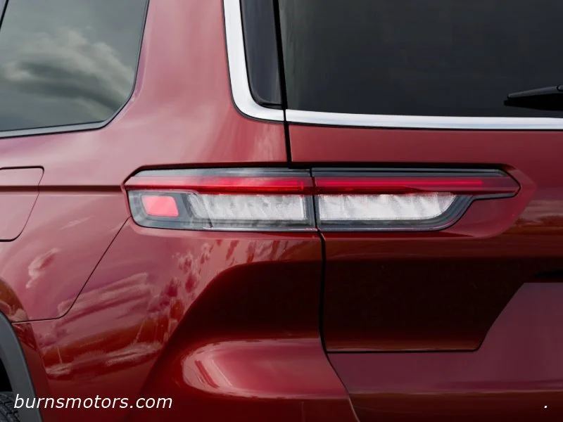 New 2026 Velvet Red Pearl-Coat Exterior Paint Jeep Laredo X image 9
