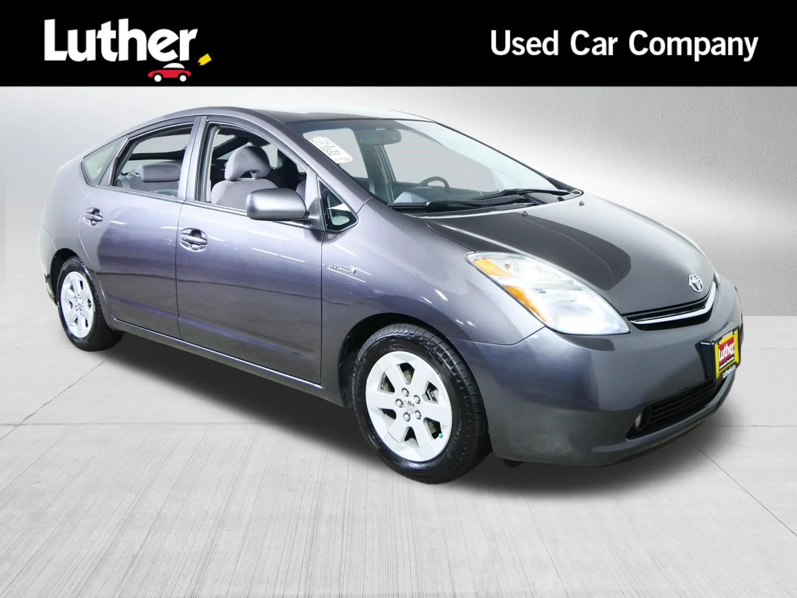 Used 2009 Magnetic Gray Metallic Toyota  image 1
