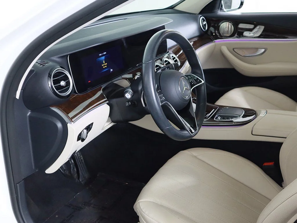 2022 Mercedes-Benz E-Class E350 - Photo 26