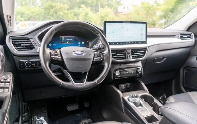 Used 2025 Gray Ford Platinum image 13