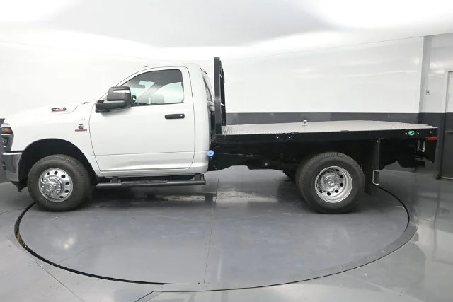 New 2026 Bright White Clear-Coat Exterior Paint RAM Tradesman image 5