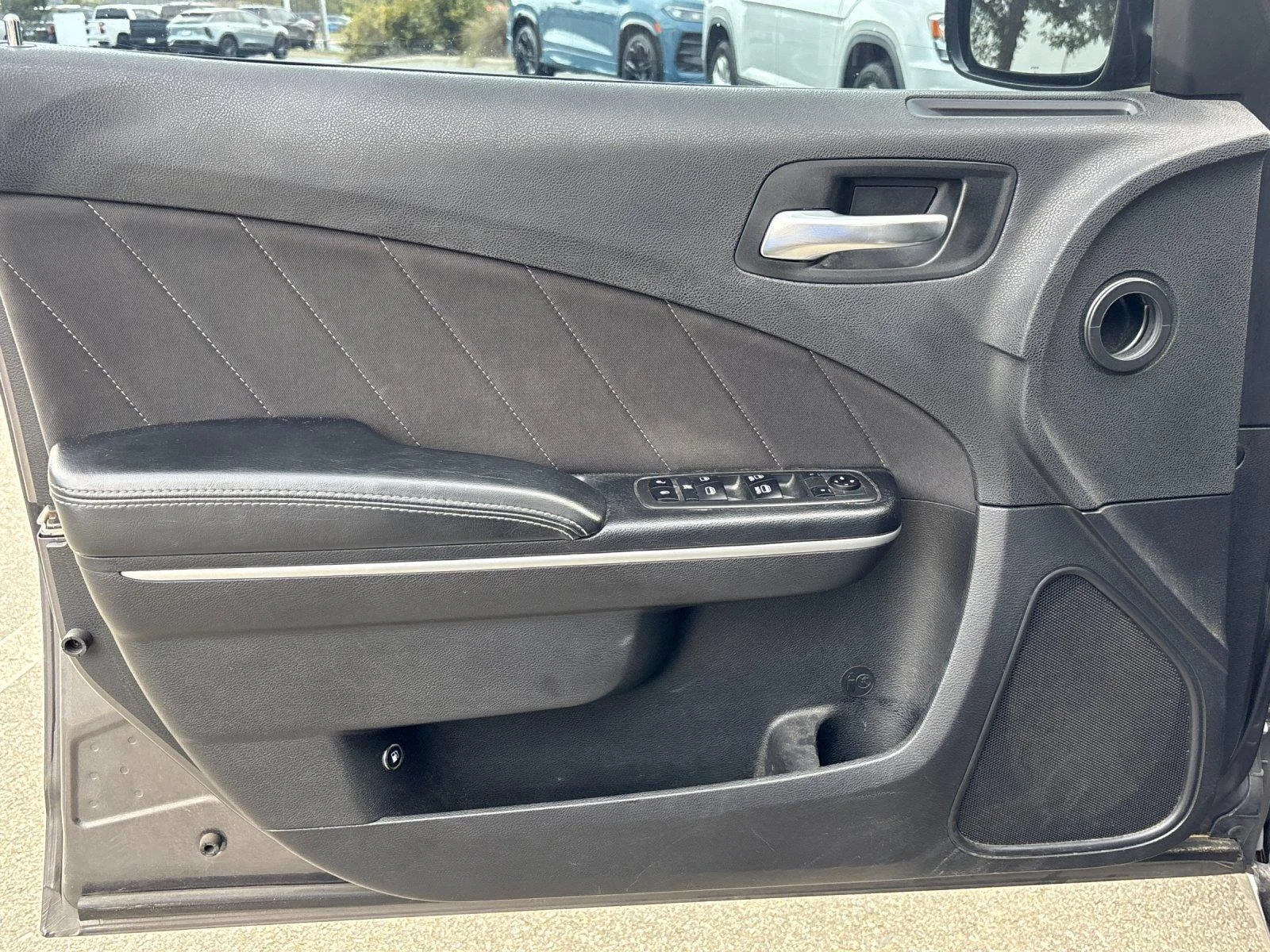 Used 2019 Granite Pearlcoat Dodge SXT image 12