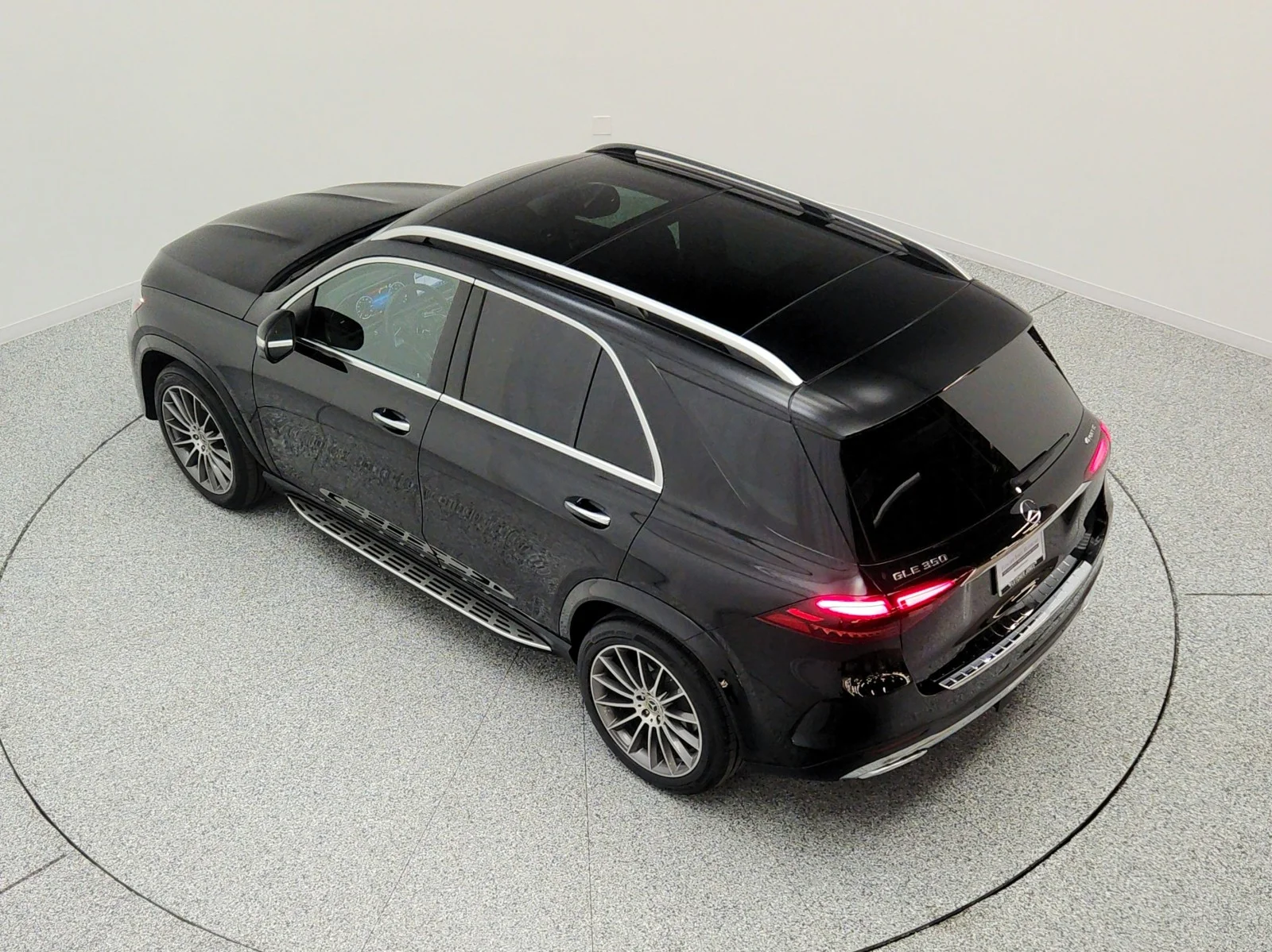 Used 2024 Black Mercedes-Benz GLE 350 4MATIC® SUV image 29