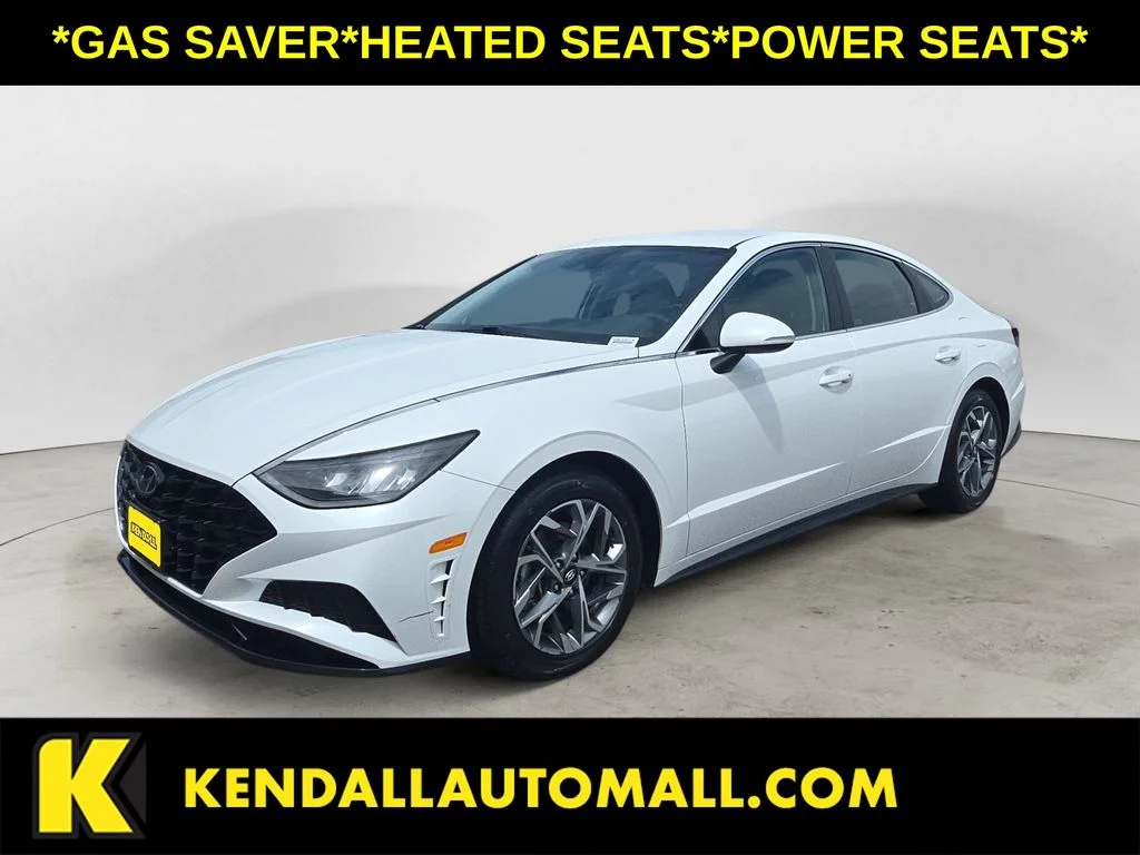 Used 2022 Gray Hyundai SEL image 1
