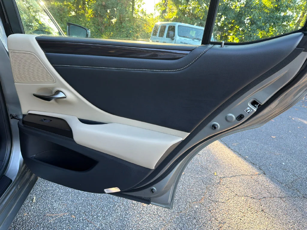 Used 2019 Silver Lexus 350 image 16