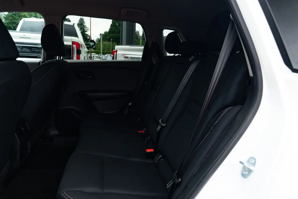 Used 2023 White Nissan S image 20