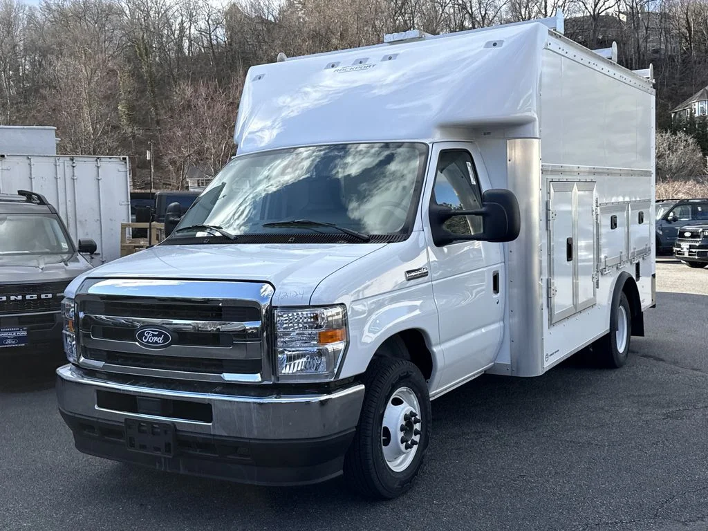 New 2026 White Ford Base image 3