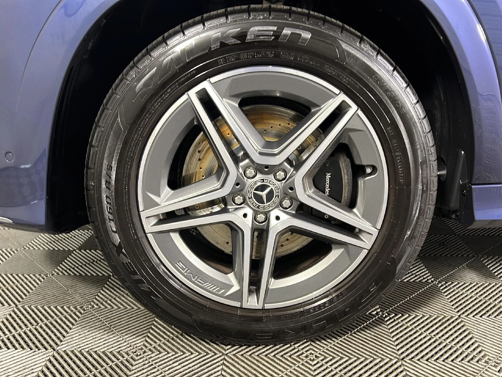 Used 2024 Twilight Blue Metallic Mercedes-Benz GLE 350 image 27