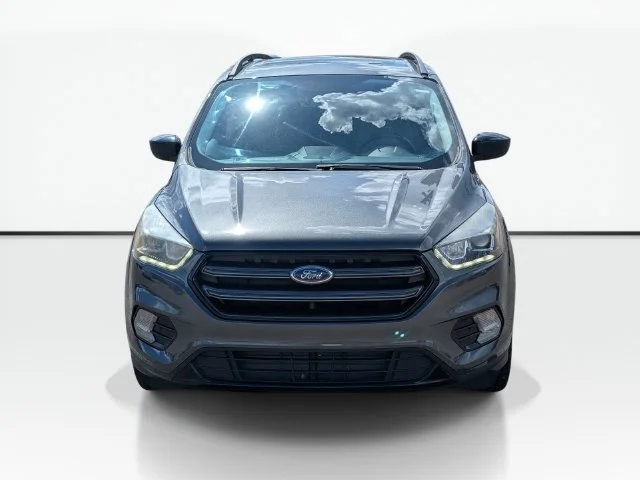 Used 2018 Gray Ford SE image 2