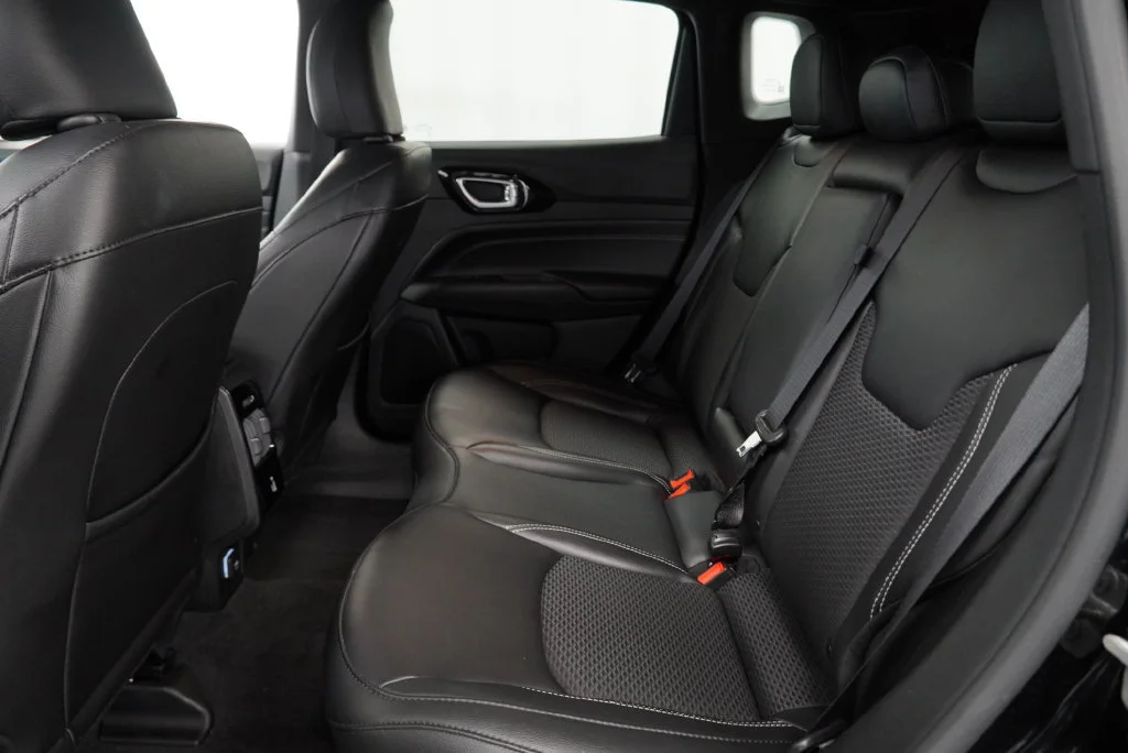 Used 2023 Black Jeep Altitude 4x4 image 12