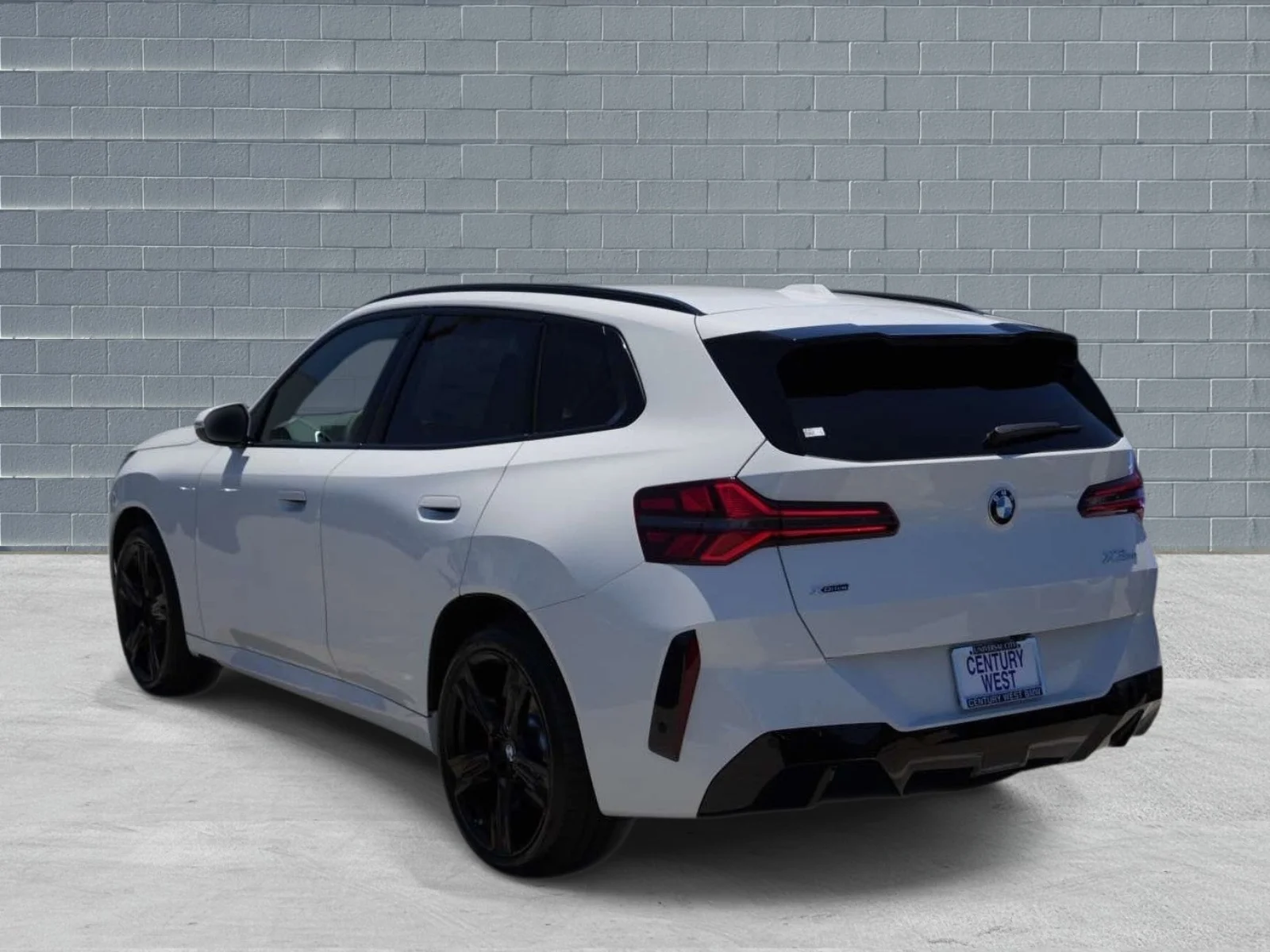 New 2026 Alpine White BMW 30 xDrive image 3