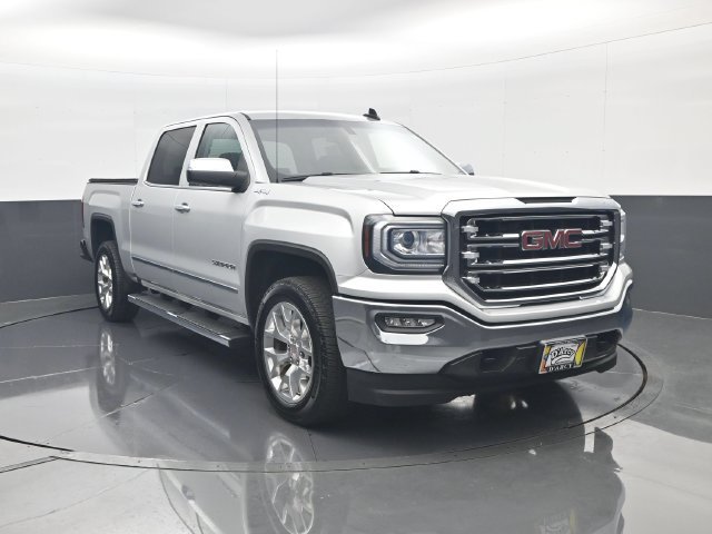 Used 2018 QUICKSILVER METALLIC GMC SLT image 3