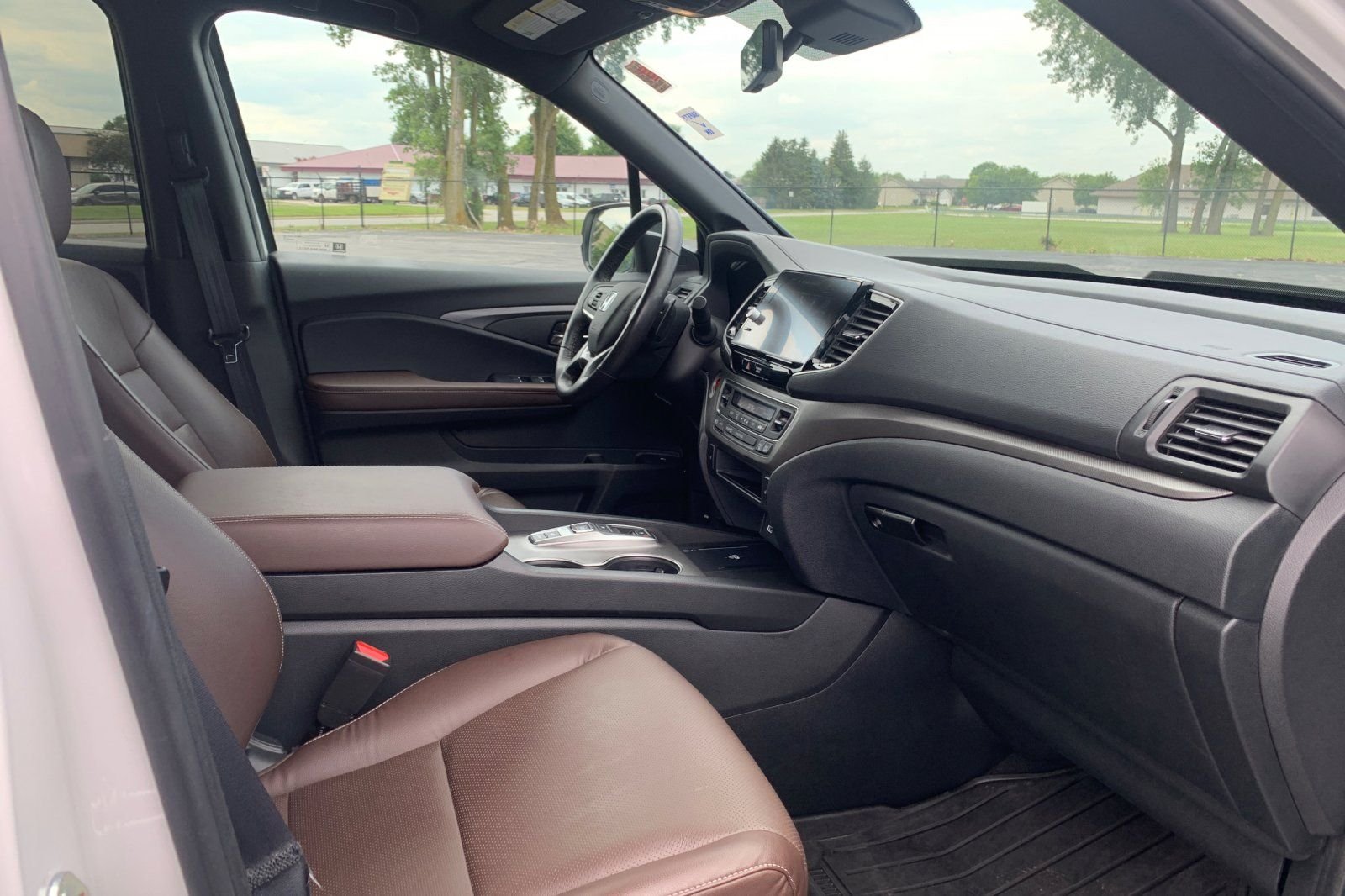 Certified Used 2025 White Honda RTL image 19